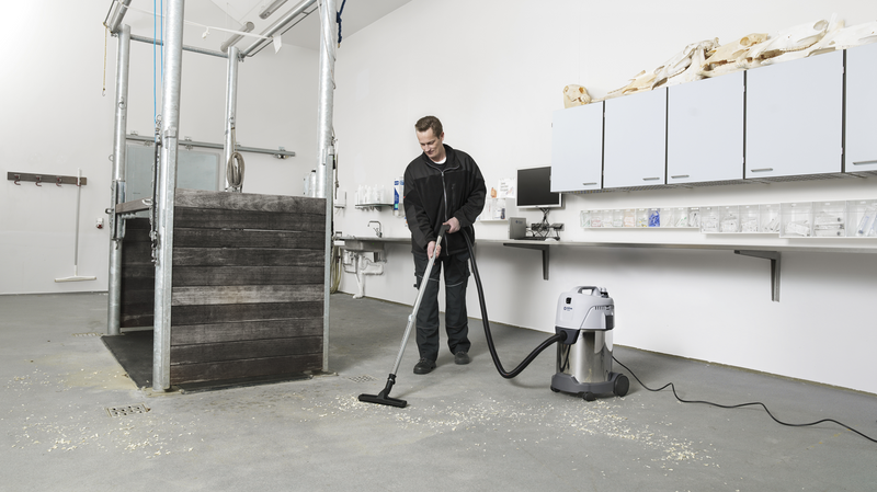 Nilfisk Vacuum Cleaner VL200 20L Wet & Dry Compact Commercial Grade Quality